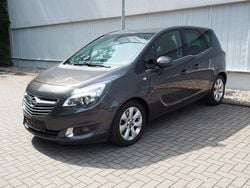 Grau Gebraucht 2017 Opel Meriva Innovation Van / Kleinbus | 9.490 € (Fairer Preis)