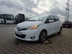 Weiß Gebraucht 2014 Toyota Yaris Limousine | 5.890 € (Fairer Preis)