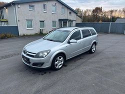 Silber Gebraucht 2005 Opel Astra Limousine | 2.990 € (Fairer Preis)
