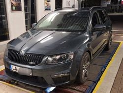 Grau Gebraucht 2014 Skoda Octavia RS Kombi | 12.700 € (Fairer Preis)