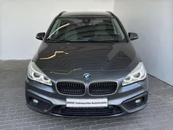 Grau Gebraucht 2017 BMW 220 Active Tourer Advantage Van / Kleinbus | 17.979 € (Teuer)