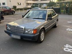 Grau Gebraucht 1992 Mercedes 190 Limousine | 5.900 €
