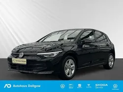Schwarz Gebraucht 2024 VW Golf VIII Life Limousine | 25.490 € (Fairer Preis)