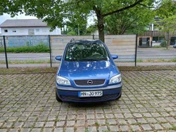 Blau Gebraucht 2003 Opel Zafira Van / Kleinbus | 1.350 € (Fairer Preis)