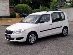 Weiß Gebraucht 2011 Skoda Roomster Plus Edition Kombi | 5.499 € (Fairer Preis)