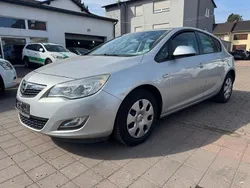 Silber Gebraucht 2010 Opel Astra Limousine | 2.950 € (Guter Preis)