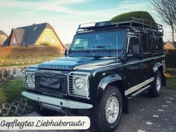 Schwarz Gebraucht 2011 Land Rover Defender SE SUV | 29.500 €