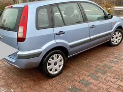 Blau Gebraucht 2007 Ford Fusion Kombi | 2.300 € (Fairer Preis)