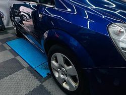 Blau Gebraucht 2010 Opel Zafira Edition Limousine | 2.000 € (Guter Preis)