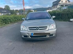 Beige Gebraucht 2003 Opel Astra Limousine | 2.700 €