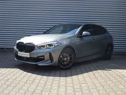 Grau Gebraucht 2022 BMW 118 M Sport Kleinwagen | 28.375 € (Fairer Preis)