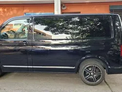 Deep black perleffekt Gebraucht 2015 VW T5 Comfortline Van | 25.499 € (Fairer Preis)