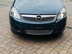 Blau Gebraucht 2010 Opel Zafira Kombi | 4.200 € (Fairer Preis)