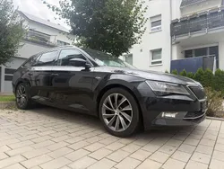 Schwarz Gebraucht 2016 Skoda Superb LAURIN & KLEMENT Kombi | 13.299 € (Superpreis)