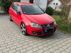Rot Gebraucht 2005 VW Golf V GTI Kleinwagen | 6.000 € (Etwas zu teuer)