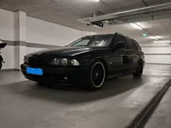 Blau Gebraucht 2001 BMW 530 M Performance Kombi | 9.000 €