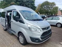 Grau Gebraucht 2015 Ford Transit Custom Trend Van / Kleinbus | 12.499 €
