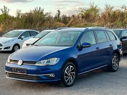 Blau Gebraucht 2018 VW Golf VII Kombi | 14.900 € (Fairer Preis)