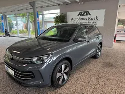 Grau Neu 2025 VW Tiguan Elegance SUV | 45.890 € (Fairer Preis)
