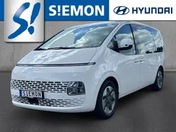 Sol (weiss Gebraucht 2024 Hyundai Staria Trend Van | 40.530 € (Guter Preis)