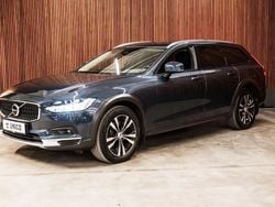 Blau Gebraucht 2022 Volvo V90 CC Kombi | 37.536 € (Guter Preis)