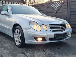 Silber Gebraucht 2008 Mercedes E200 Elegance Limousine | 4.200 € (Fairer Preis)