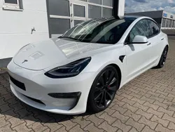 Weiss (metallic) Gebraucht 2020 Tesla Model 3 Performance Limousine | 24.600 € (Guter Preis)