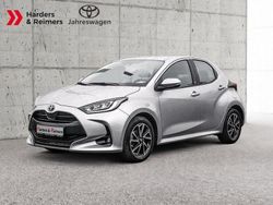 Silber Gebraucht 2024 Toyota Yaris Hybrid Team Limousine | 21.880 € (Superpreis)