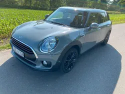 Grau Gebraucht 2019 Mini Cooper Clubman Essential Kombi | 16.499 € (Fairer Preis)