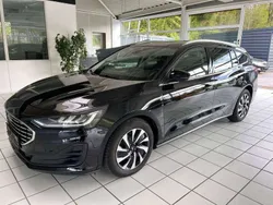 Obsidianschwarz metallic Gebraucht 2023 Ford Focus Titanium X Kombi | 22.290 € (Guter Preis)