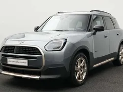 Grün Gebraucht 2024 Mini Countryman Favoured SUV | 36.301 € (Superpreis)