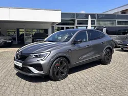 Grau Gebraucht 2022 Renault Arkana R.S. SUV | 25.940 € (Etwas zu teuer)