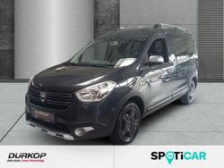 Grau Gebraucht 2017 Dacia Dokker Celebration Van | 10.850 € (Fairer Preis)