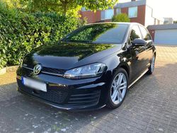 Schwarz Gebraucht 2015 VW Golf VII GTD Kleinwagen | 13.500 € (Fairer Preis)
