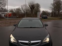 Grau Gebraucht 2011 Opel Astra Innovation Limousine | 4.999 € (Guter Preis)