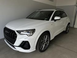 Weiß metallic Gebraucht 2023 Audi Q3 Design SUV | 57.350 €
