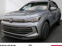 Silber Neu 2025 VW Tiguan Life SUV | 47.815 € (Etwas zu teuer)
