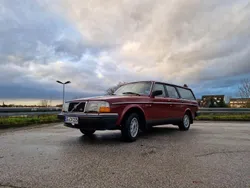 Rot Gebraucht 1988 Volvo 240 Kombi | 5.450 €