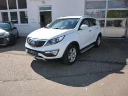 (wd) cararraweiss Gebraucht 2012 Kia Sportage Vision SUV | 9.680 € (Fairer Preis)