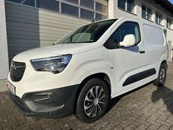 Weiß Gebraucht 2020 Opel Combo Edition Van / Kleinbus | 14.400 € (Guter Preis)