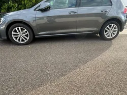 Grau Gebraucht 2017 VW Golf VII Comfortline Limousine | 12.500 € (Fairer Preis)