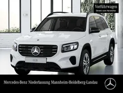 Polarweiß Gebraucht 2024 Mercedes GLB200 Progressive SUV | 44.450 € (Etwas zu teuer)