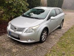Silber Gebraucht 2009 Toyota Avensis T2 Kombi | 7.900 €
