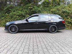 Schwarz Gebraucht 2014 Mercedes E250 Avantgarde Kombi | 9.999 € (Teuer)