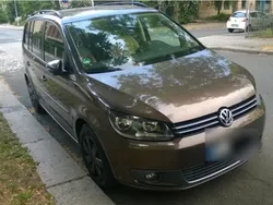 Braun Gebraucht 2011 VW Touran Van / Kleinbus | 8.000 € (Fairer Preis)