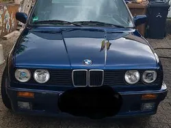 Blau Gebraucht 1993 BMW 320 Cabriolet Performance Cabrio | 12.900 €