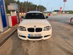 Weiß Gebraucht 2010 BMW 123 Coupé M Sport Coupé | 8.900 €