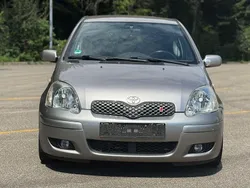 Grau Gebraucht 2005 Toyota Yaris Edition-S Kleinwagen | 1.500 € (Guter Preis)