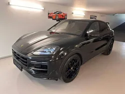 Schwarz Gebraucht 2024 Porsche Cayenne Turbo E-Hybrid SUV | 209.900 € (Teuer)