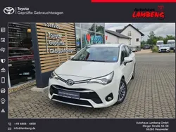 Weiss Gebraucht 2017 Toyota Avensis Edition-S Kombi | 20.169 € (Teuer)